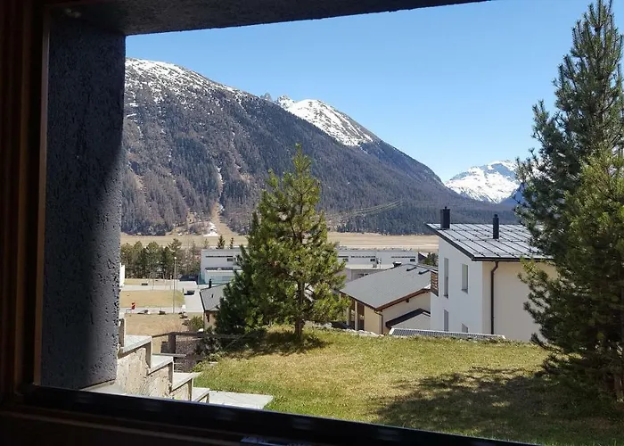 Relaxing Confortable Studio, Heated Garage, Skiroom Samedan