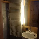 Relaxing Confortable Studio, Heated Garage, Skiroom * סמדן